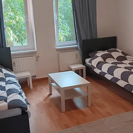 Apartment Crew Quartier Serviced 3 Schlafzimmer Mit Kueche Und Bad In Leipzig *