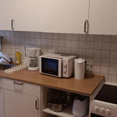 Crew Quartier Serviced 3 Schlafzimmer Mit Kueche Und Bad In Leipzig